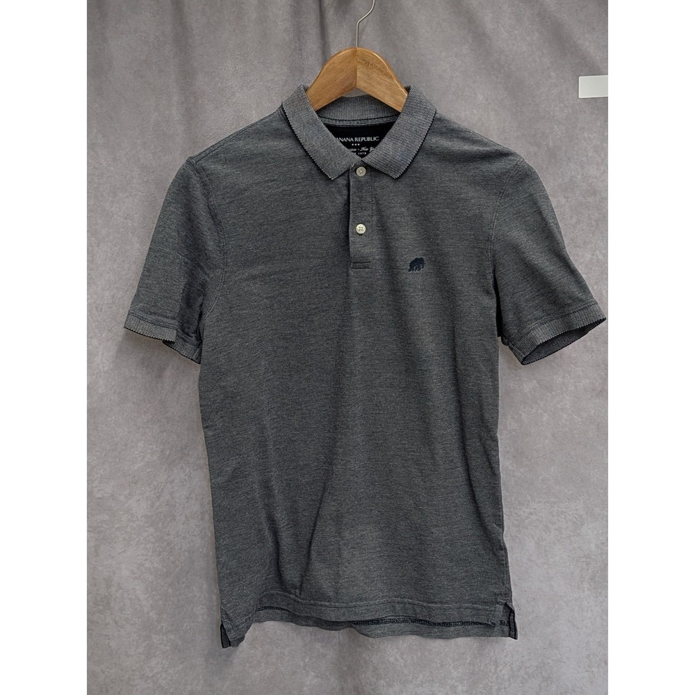 Banana Republic Men's Pique Polo in a grey color and 100% cotton Small
